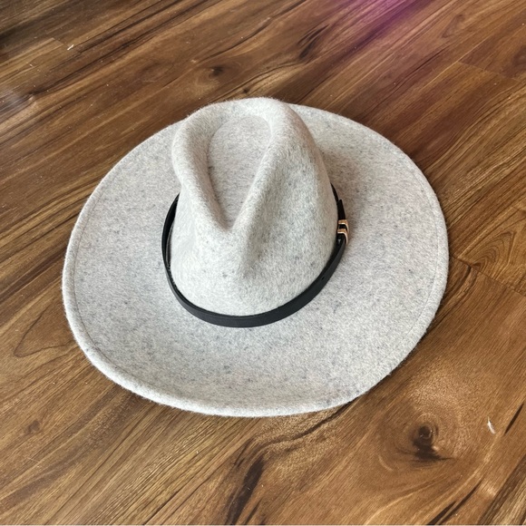 House of Harlow 1960 Hat main image 5
